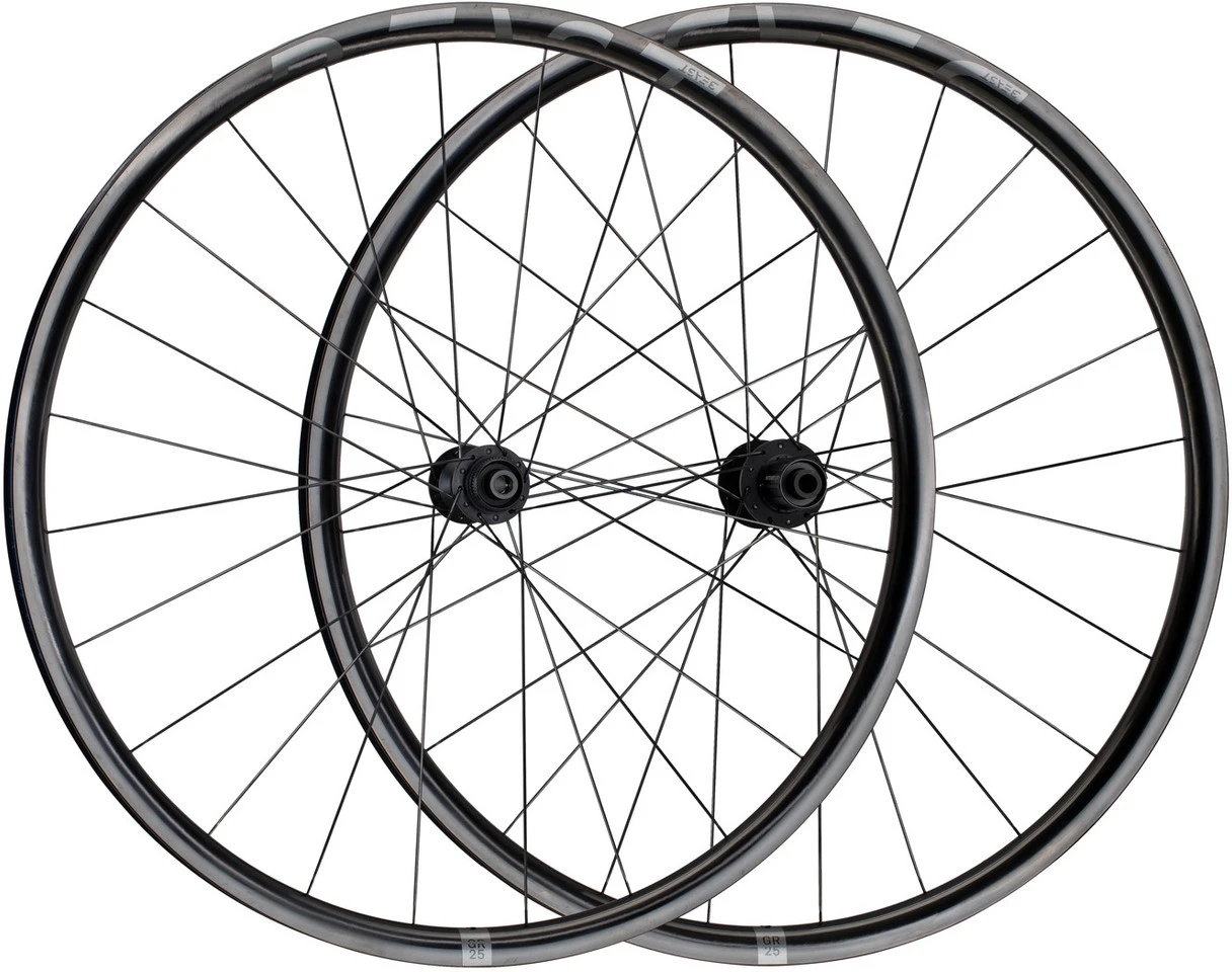 Juego De Ruedas GR25 Disc Center Lock Carbon 28" 3 Juego De Ruedas GR25 Disc Center Lock Carbon 28"