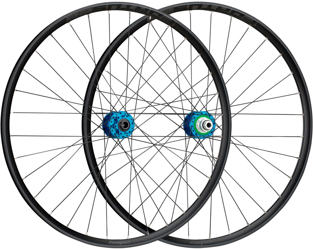 HOPE Juego De Ruedas Pro 4 + Fortus 26 Disc 6 Agujeros 29" Boost 3 HOPE Juego De Ruedas Pro 4 + Fortus 26 Disc 6 Agujeros 29" Boost